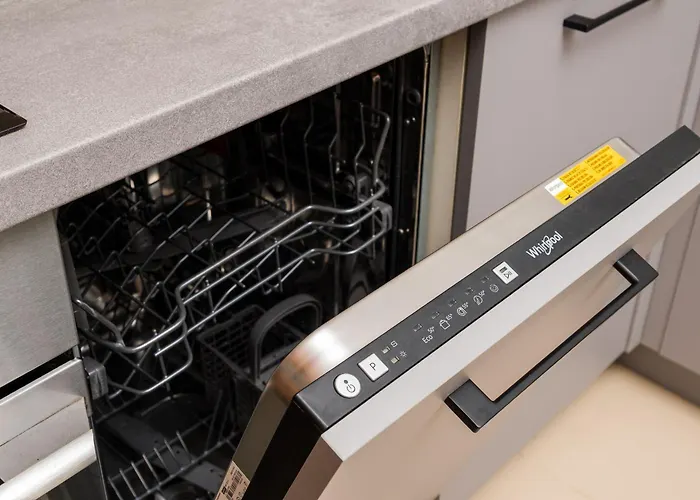 Urban Quiet By Bookinghost * وارسو